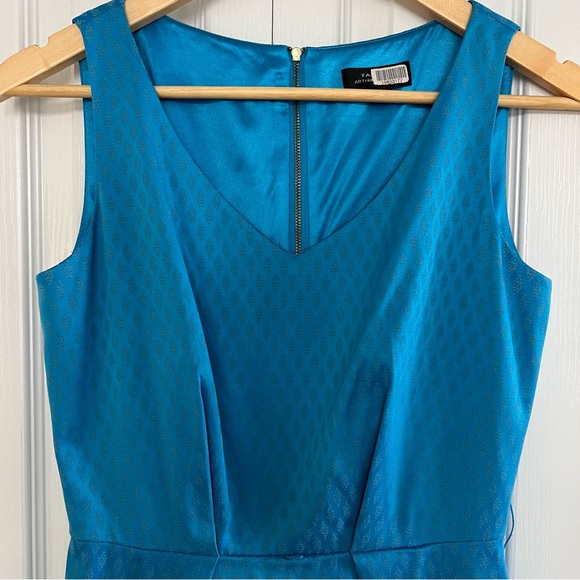 Tahari sleeveless fit & flare blue cocktail dress, Size 2 - Picture 2 of 6